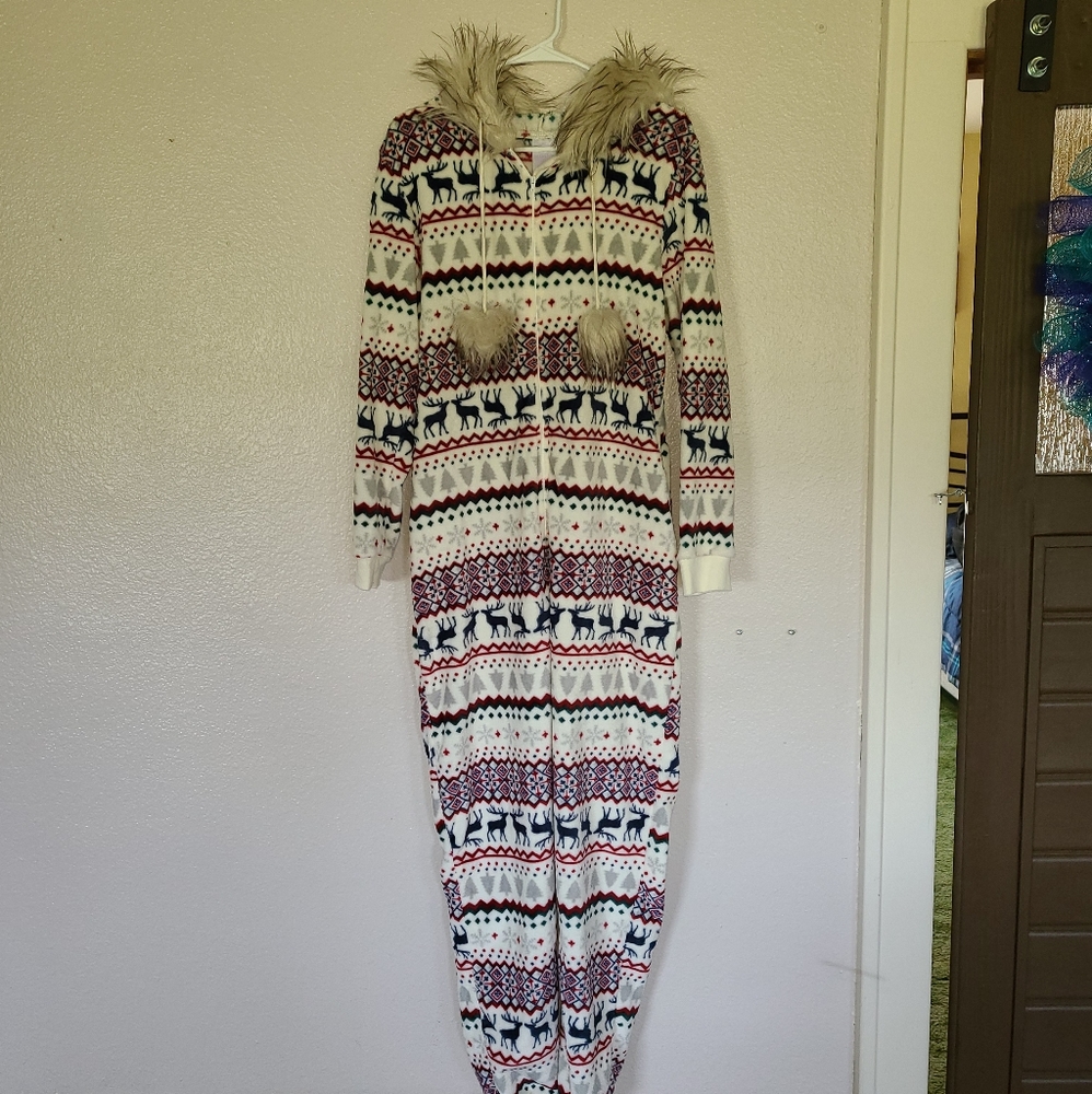 Fleece onesie with hood